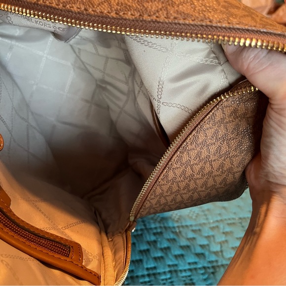 Michael Kors Rhea Backpack with Wallet - Picture 9 of 13